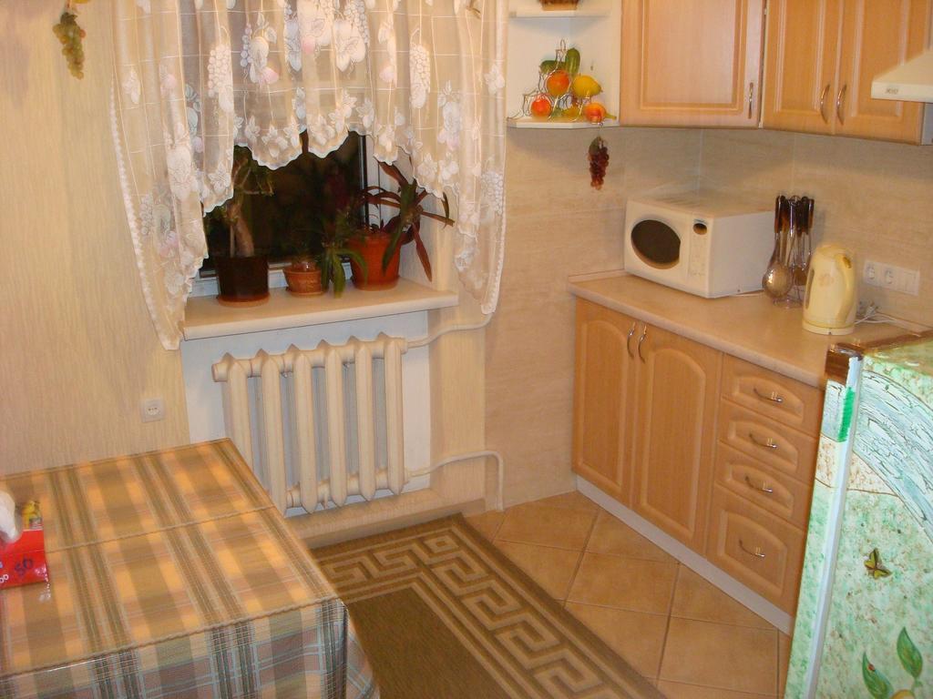 Apartment On Privokzalnaya 2/1 Vinnytsia Exterior foto